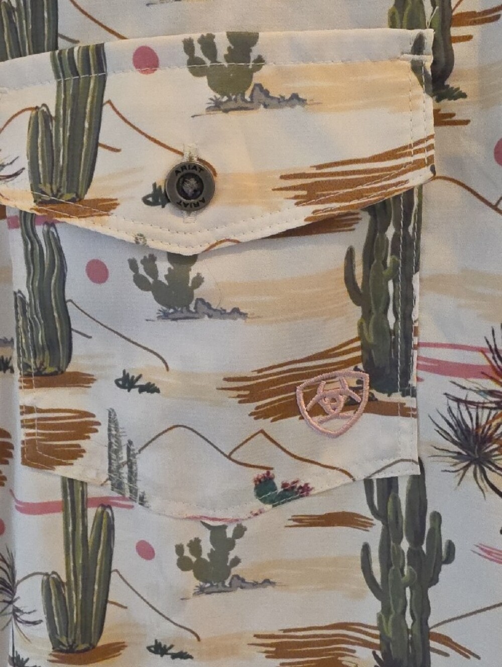 Ariat Women's Large Cream Short-Sleeve Button-Down Shirt with Green Cactus Print - Picture 9 of 9